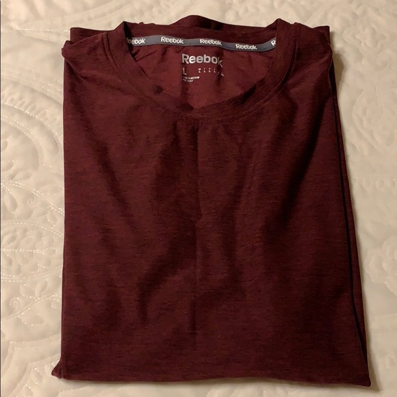 Men’s Reebok shirt - Picture 2 of 4